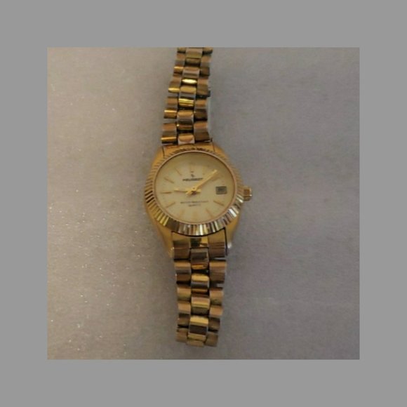 Peugeot Quartz Watch for Women - Picture 2 of 5